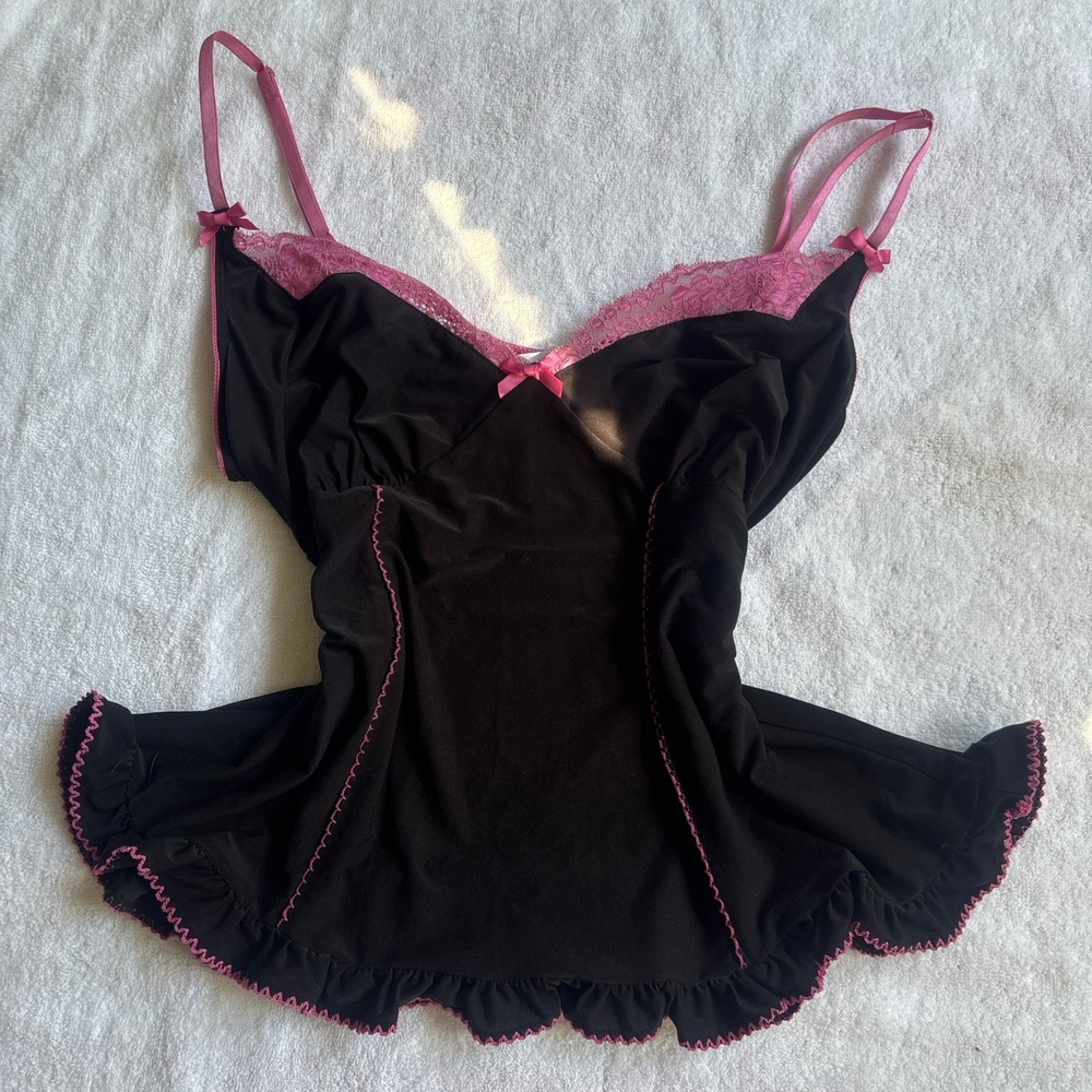 Studio Donatella Black Pink Lace Trim Camisole Ruffle Hem Coquette Y2K Top
